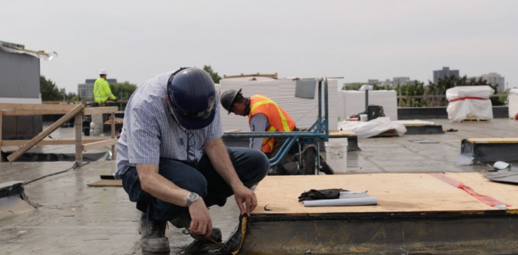 Commercial Roofing Contractor in Dracut, MA: What Property Owners Should Know