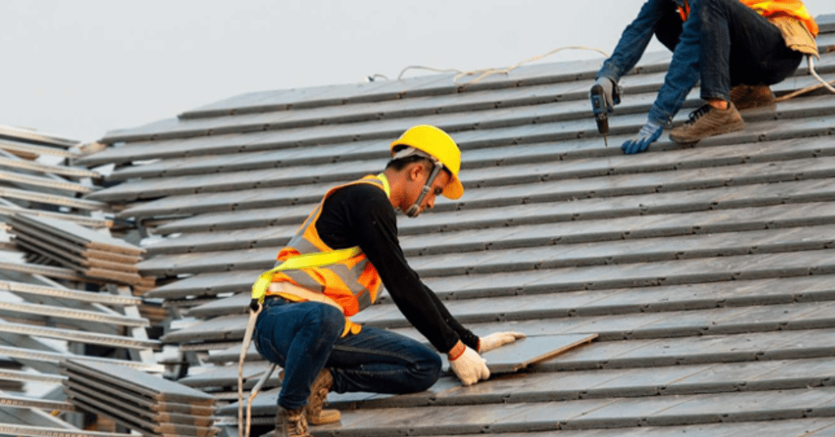 How Do You Choose Roofing Contractors in Dunstable, MA?